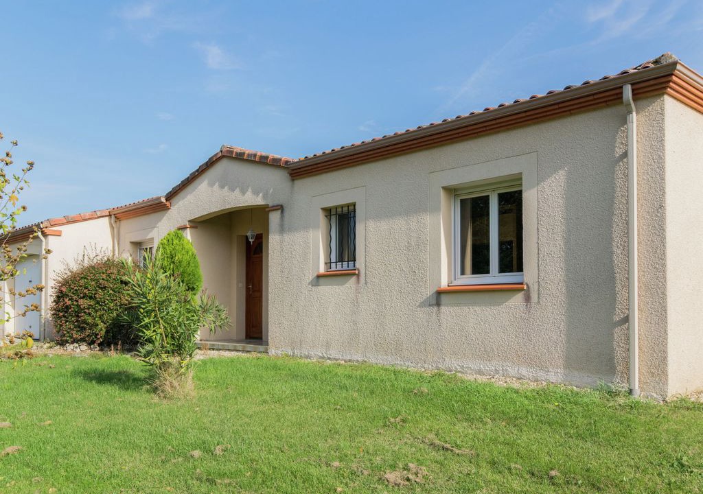 Photo of Buildings in La Croix-Blanche