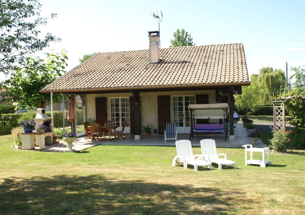 Photo of Buildings in Plaisance