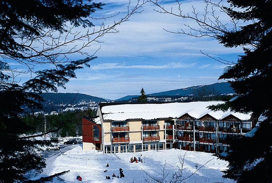 Photo of Buildings in Premanon