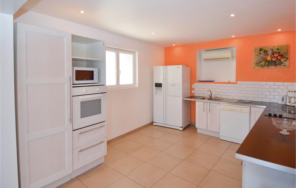 Photo of Kitchen in Saint-Privat-des-Vieux