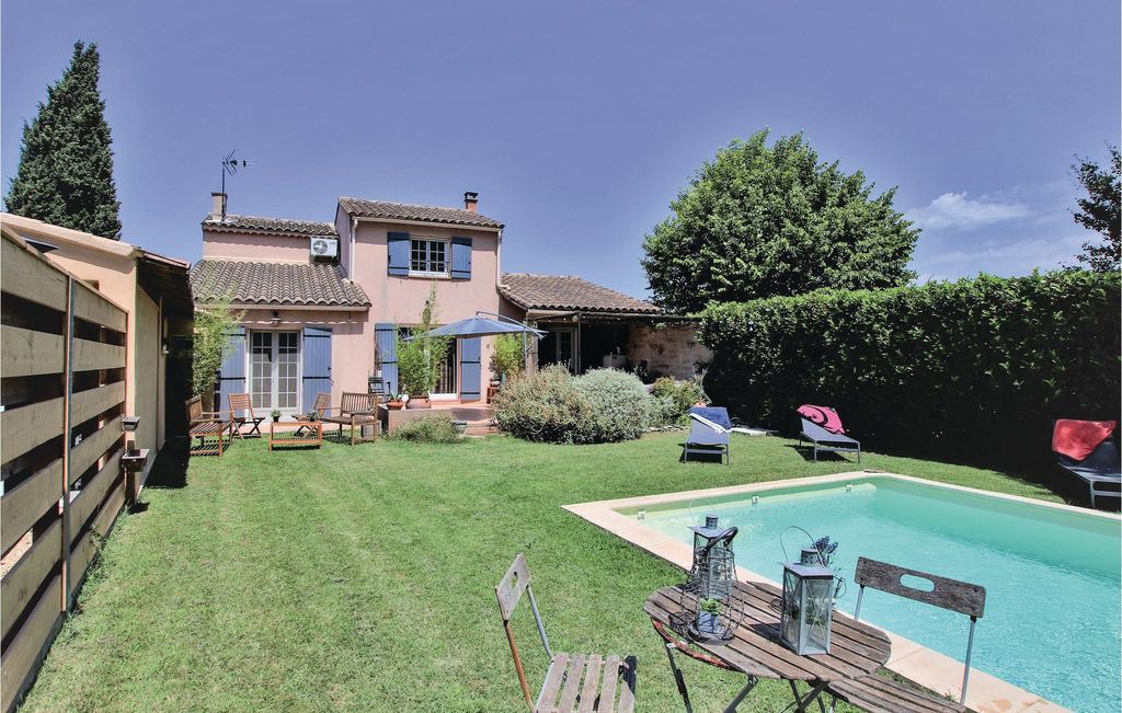 Photo of Others in Caumont-sur-Durance