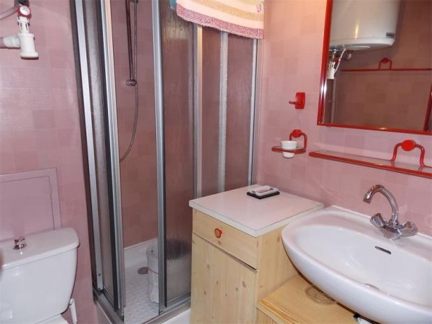 Photo of Bathroom in Saint-Aventin