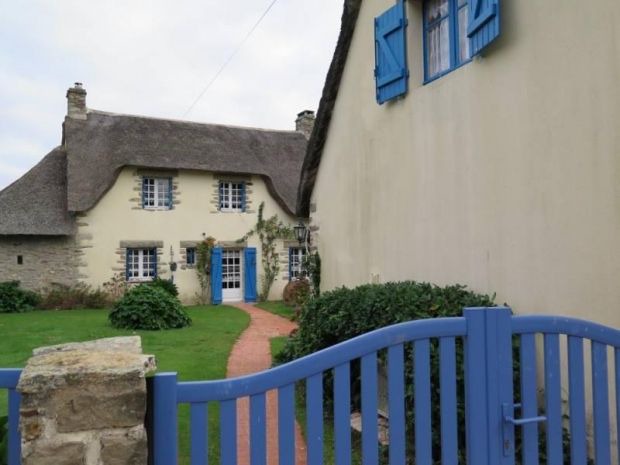Photo of Buildings in Saint-Lyphard