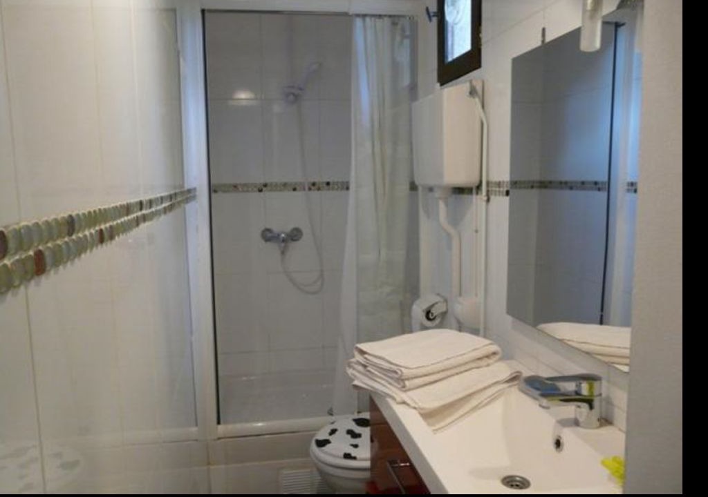 Photo of Bathroom in Vanves