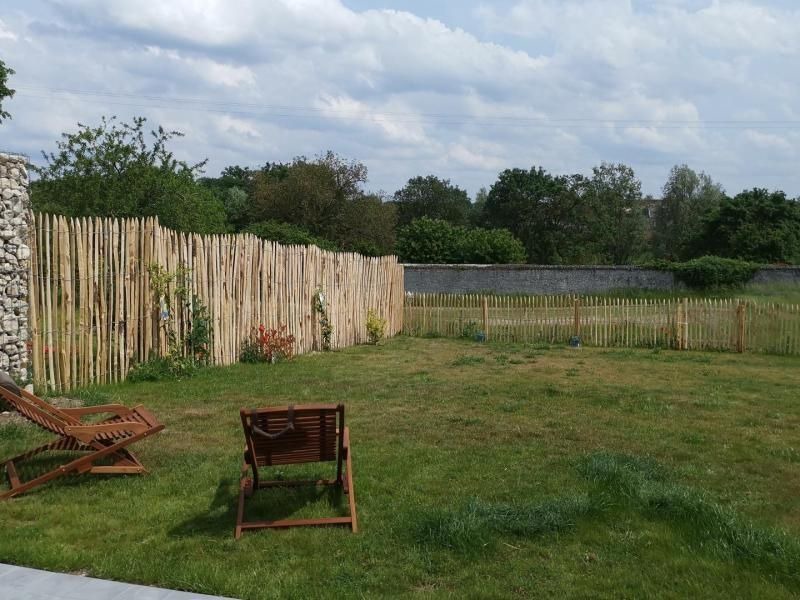Photo of Buildings in Huisseau-sur-Cosson