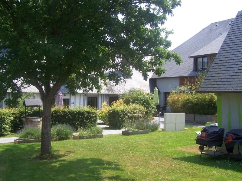 Photo of Buildings in Le Hanouard