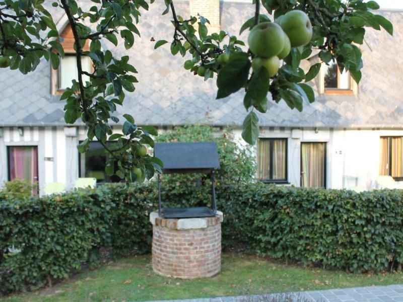 Photo of Buildings in Le Hanouard