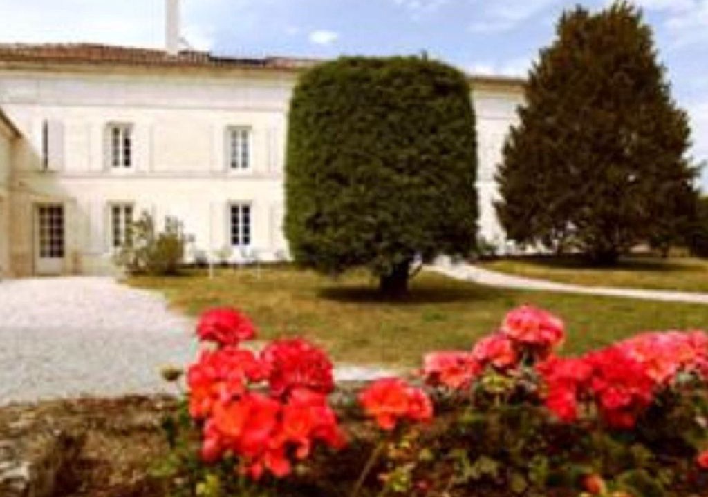 Photo of Buildings in Lachaise