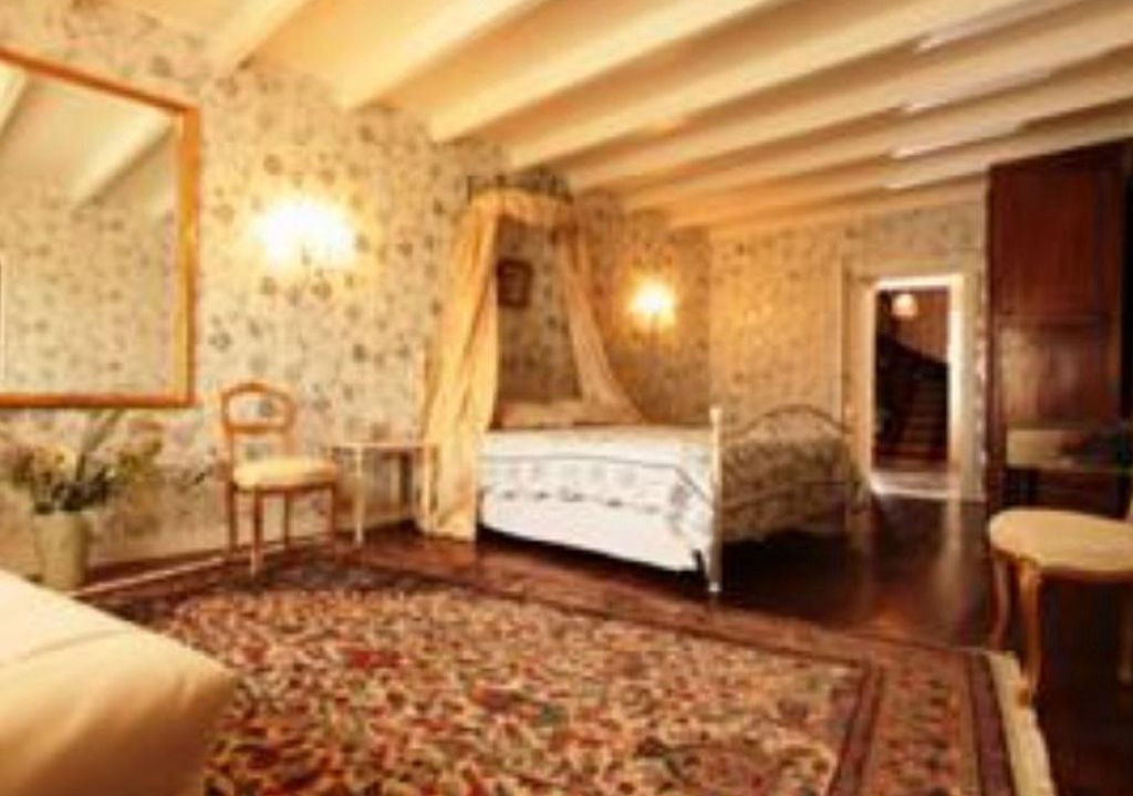 Photo of Others in Lachaise