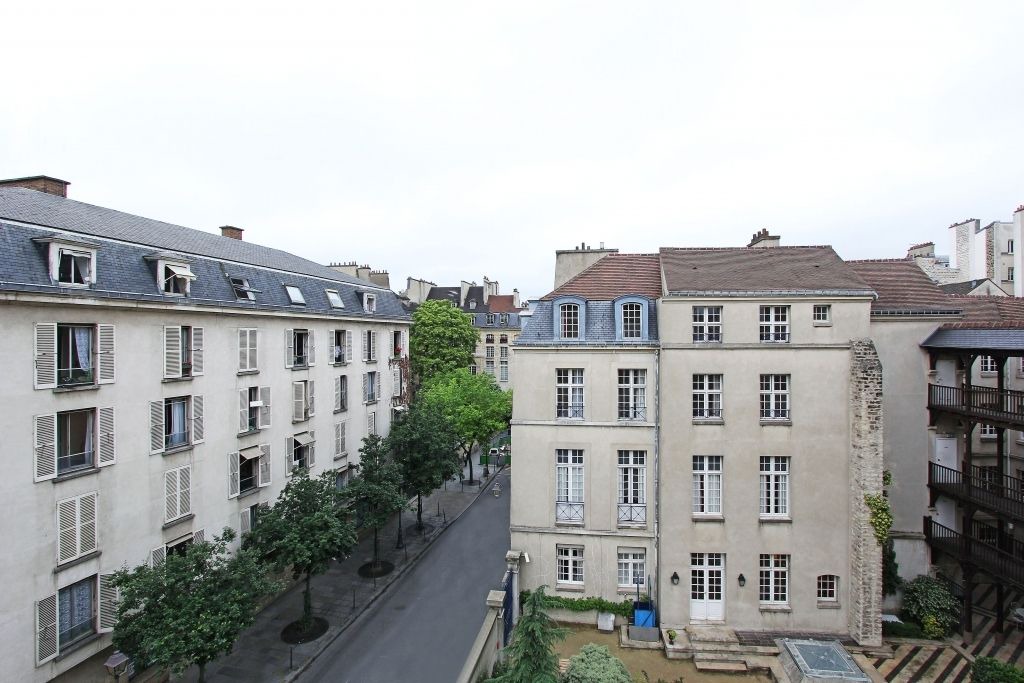 Photo of Buildings in 4th Arrondissement