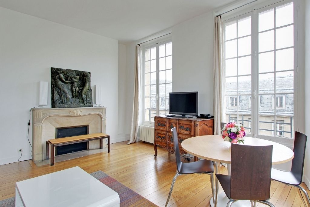 Photo of Livingroom in 4th Arrondissement