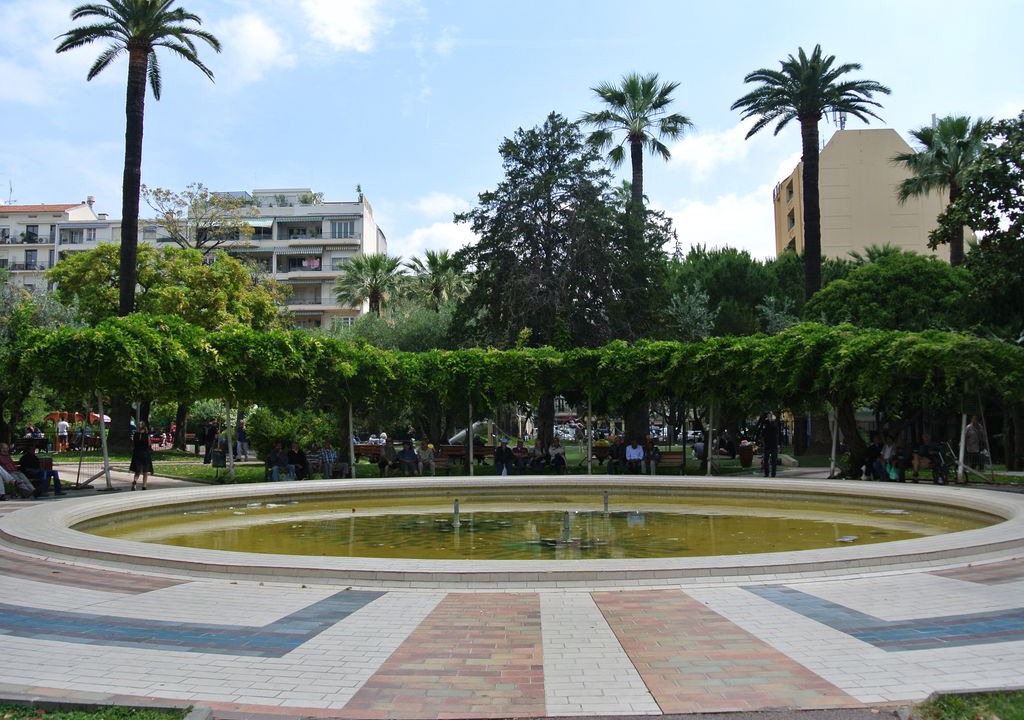 Photo of Others in Vernier