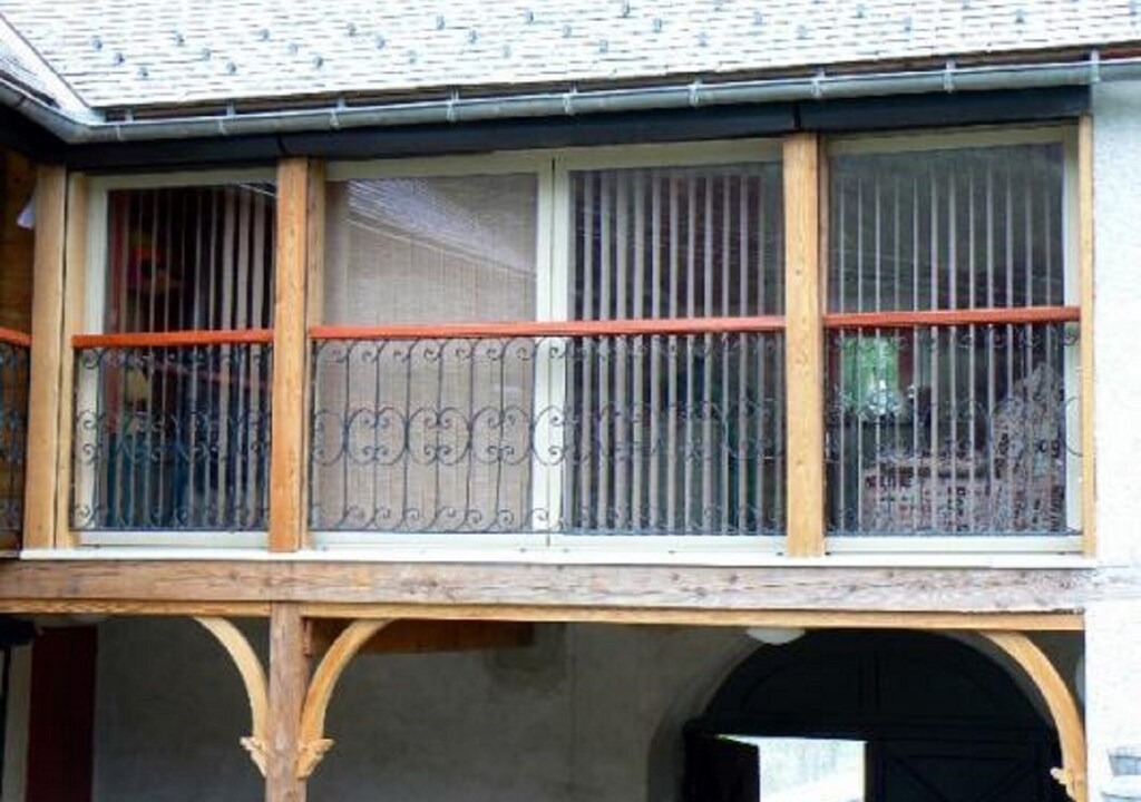 Photo of Buildings in Esquieze-Sere