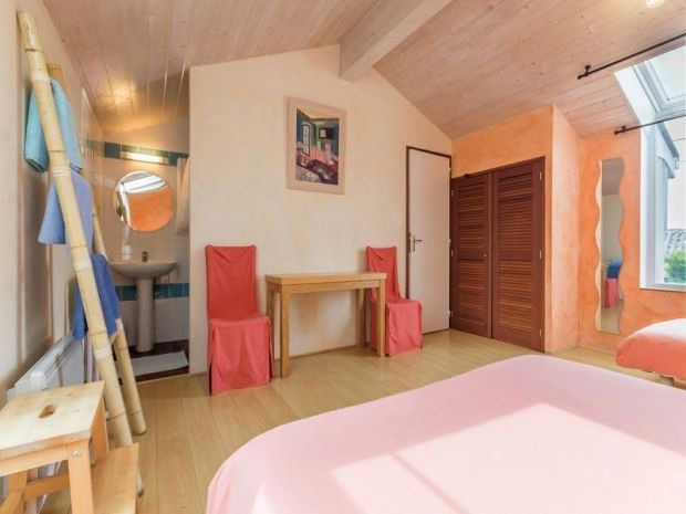 Photo of Bedroom in Port-Saint-Pere