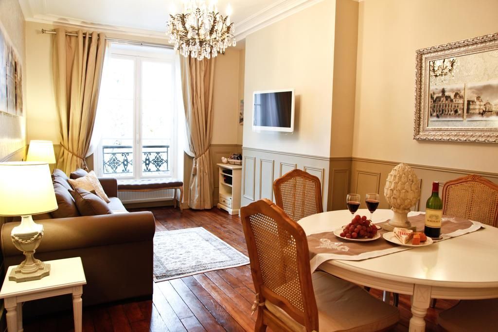 Photo of Livingroom in Quartier de la Plaine-de-Monceaux