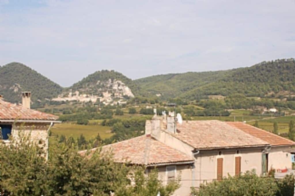 Photo of Buildings in Sablet