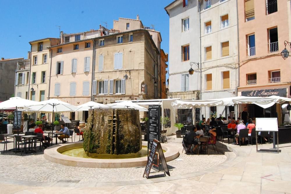 Photo of Buildings in Aix-en-Provence Historic Centre