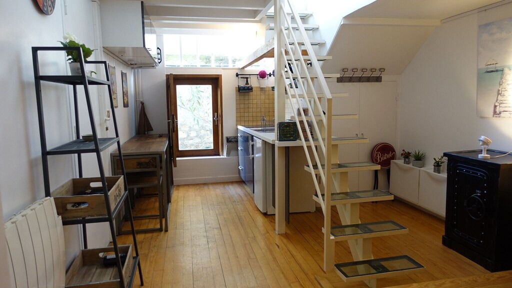 Photo of Livingroom in Butte-aux-Cailles
