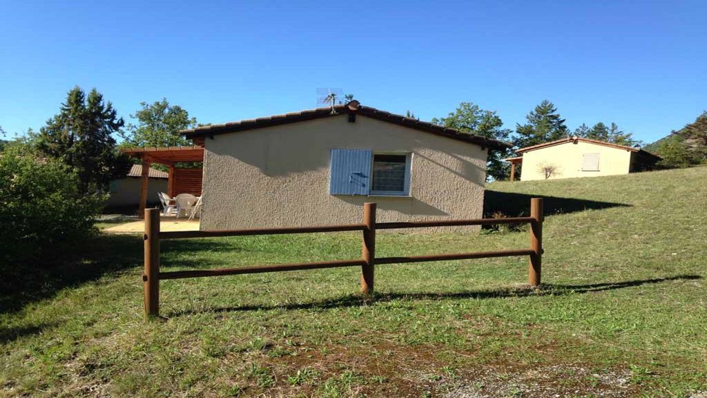 Photo of Buildings in Clamensane