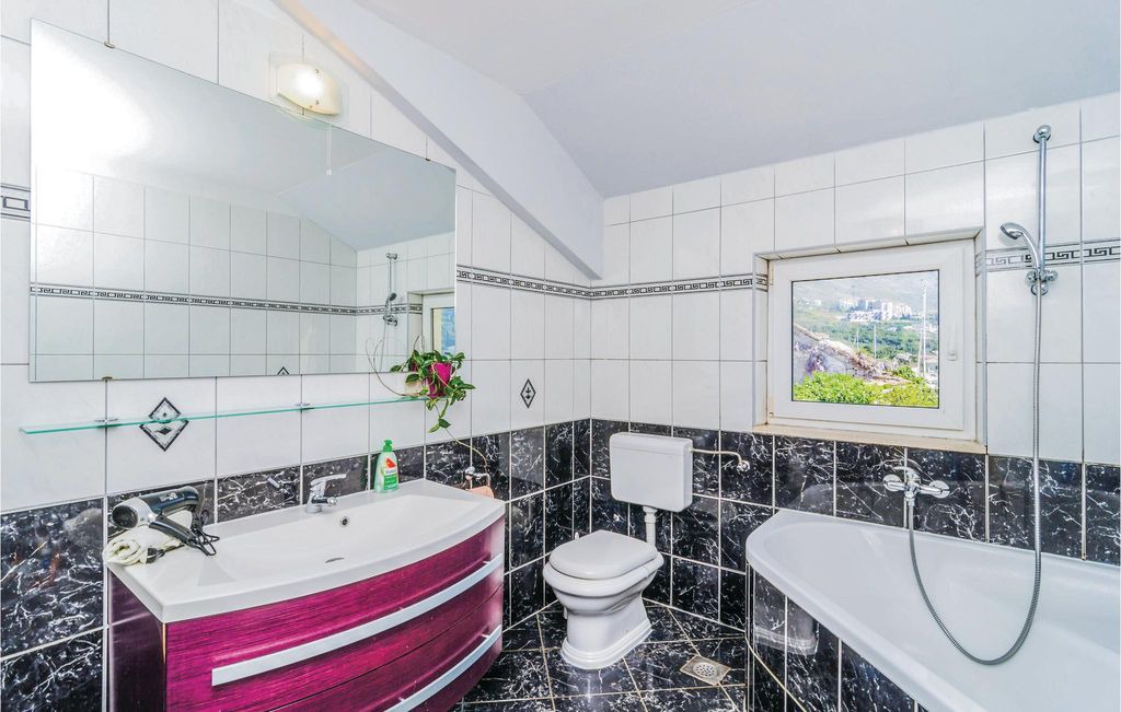 Photo of Bathroom in Mokosica
