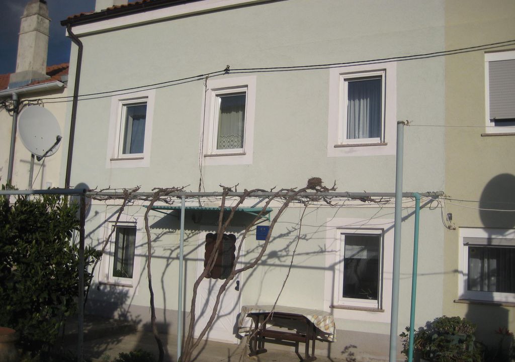 Photo of Buildings in Olib