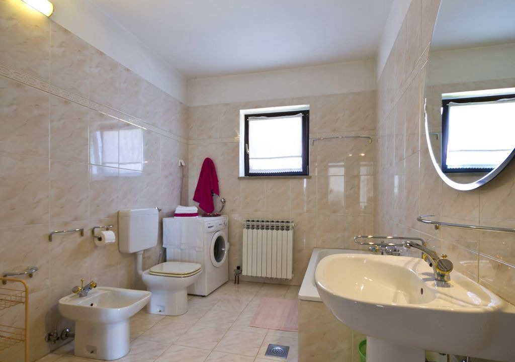 Photo of Bathroom in Pula