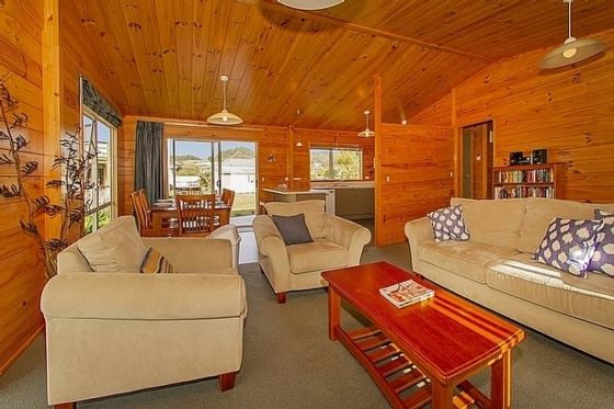Photo of Livingroom in Cooks Beach