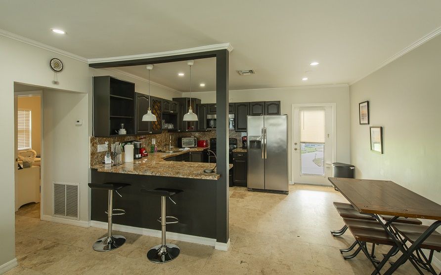 Photo of Livingroom in South Middle River