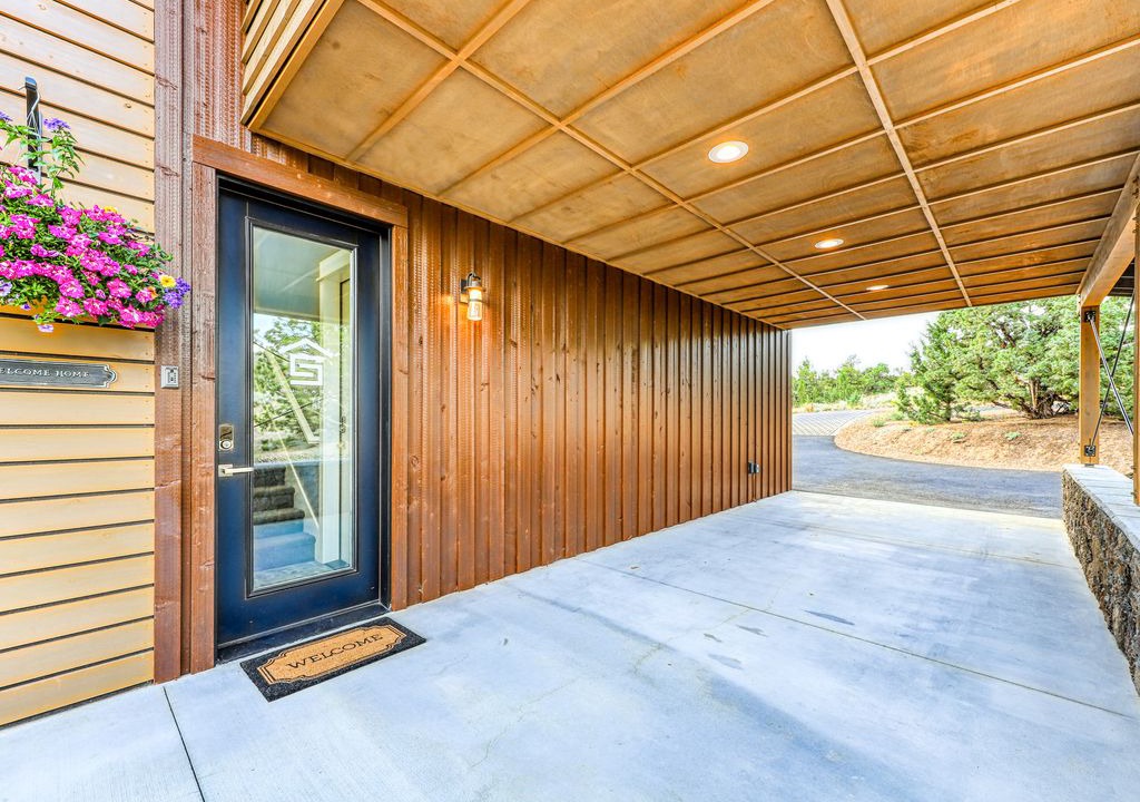 Photo of Bedroom in Powell Butte