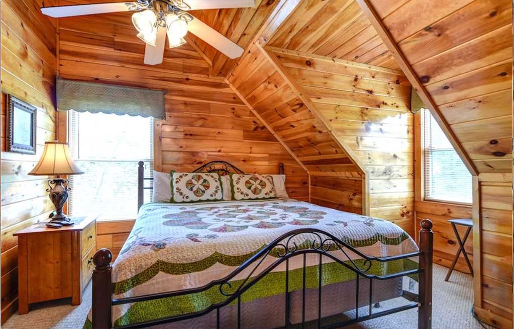 Photo of Bedroom in Pigeon Forge