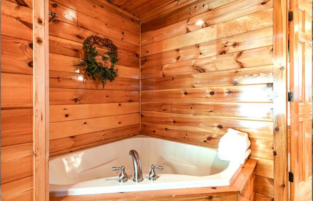 Photo of Bathroom in Pigeon Forge