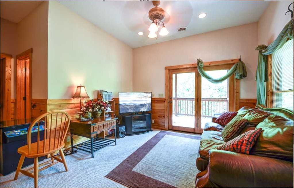 Photo of Livingroom in Pigeon Forge