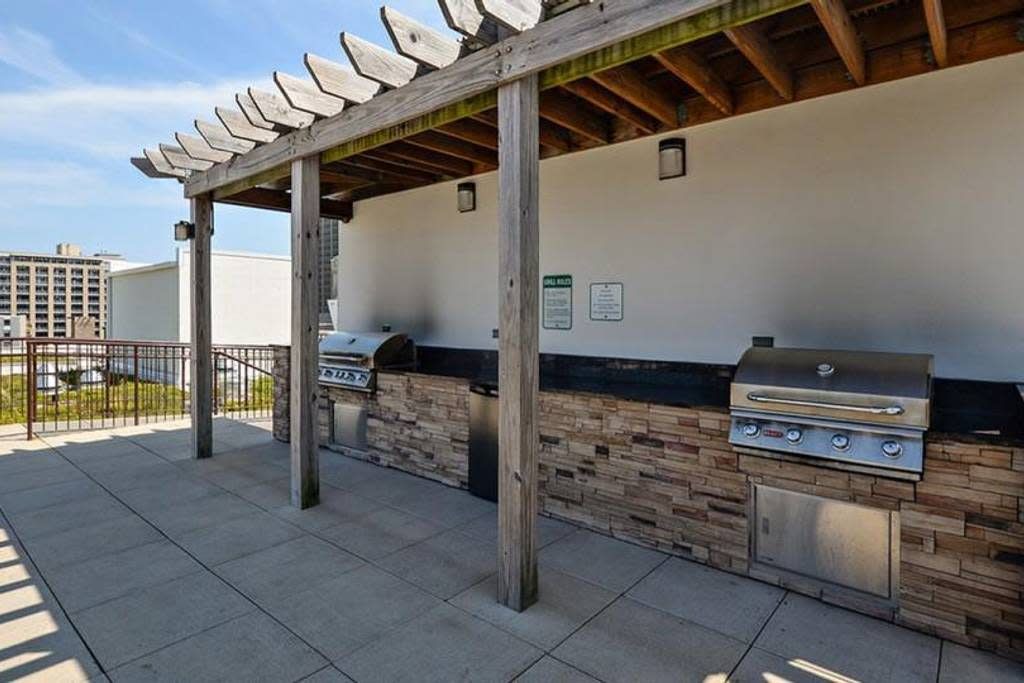 Photo of Others in Prairie District