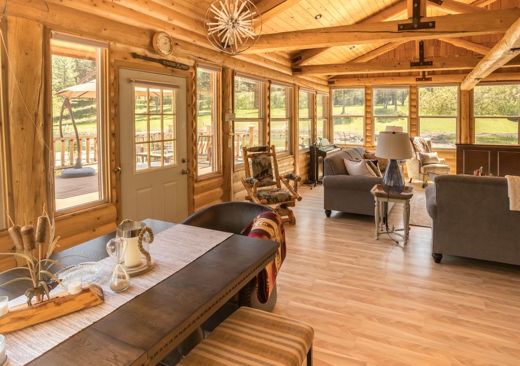 Photo of Livingroom in Alberton