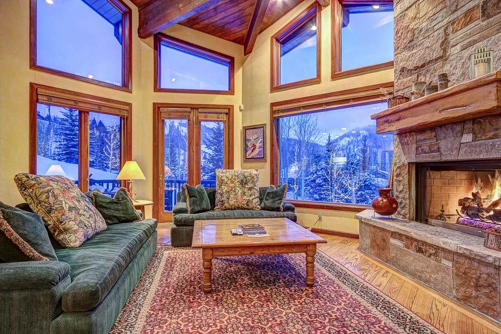 Photo of Livingroom in Deer Valley
