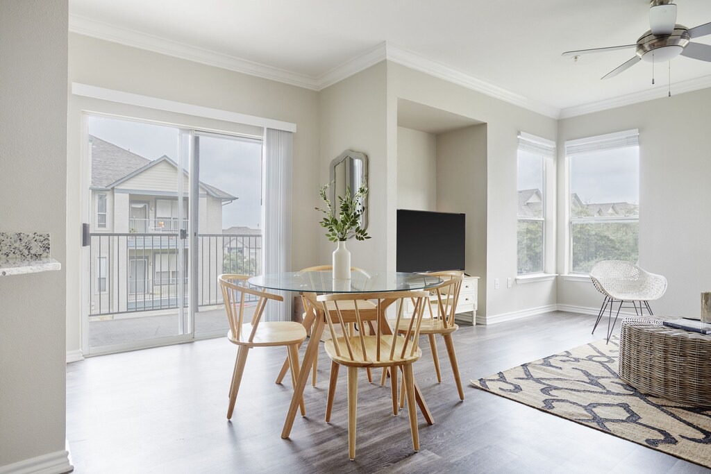 Photo of Livingroom in Medical Center District