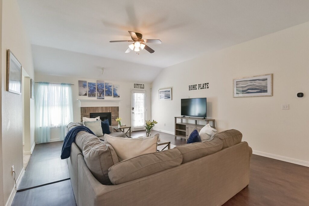 Photo of Livingroom in Mansfield
