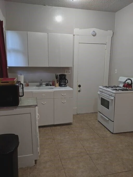 Photo of Kitchen in New Pathways