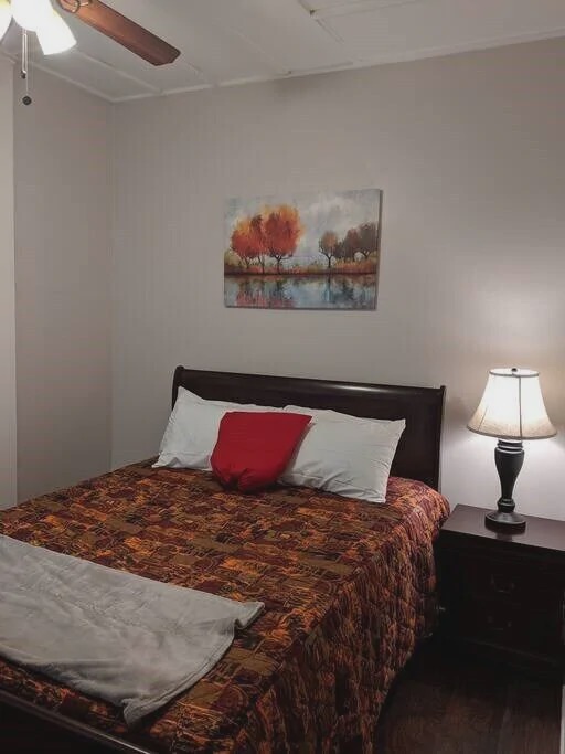 Photo of Bedroom in New Pathways