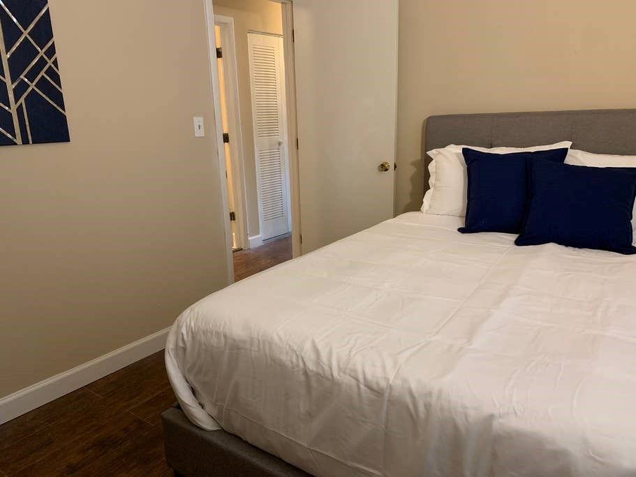 Photo of Bedroom in DeBaliviere Place