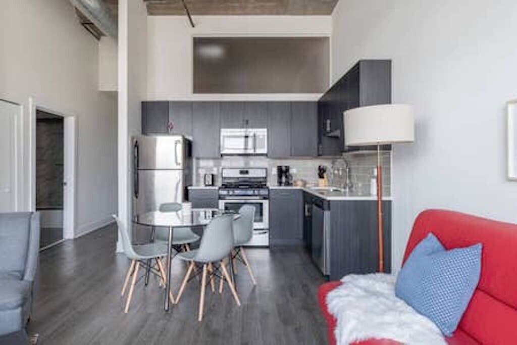 Photo of Livingroom in Near South Side
