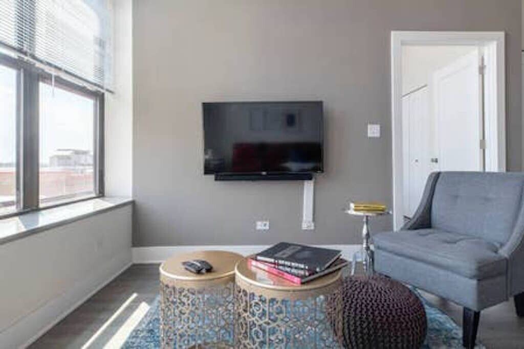 Photo of Livingroom in Near South Side