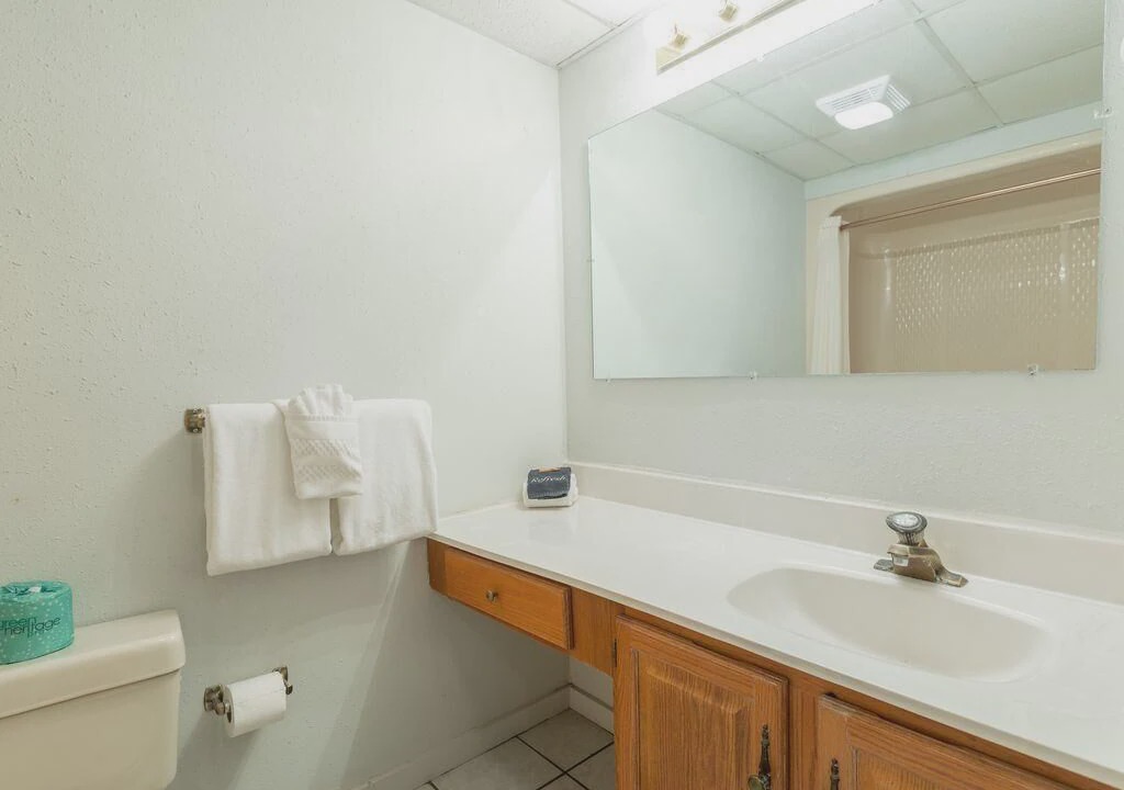 Photo of Bathroom in Drums