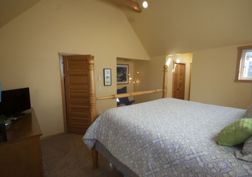 Photo of Bedroom in Shorepine Village