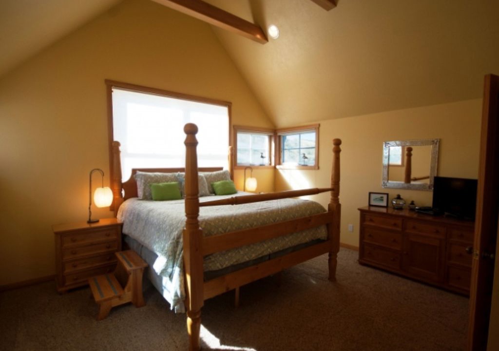 Photo of Bedroom in Shorepine Village