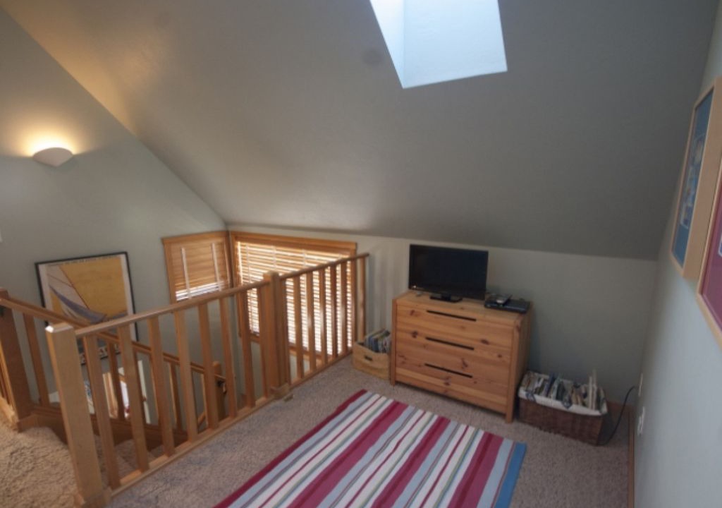 Photo of Bedroom in Shorepine Village