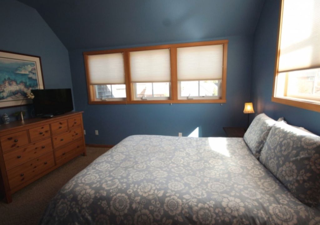 Photo of Bedroom in Shorepine Village