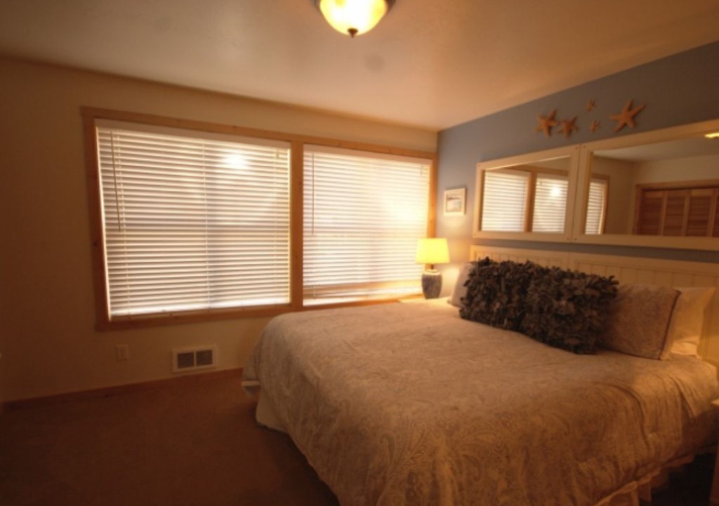 Photo of Bedroom in Shorepine Village