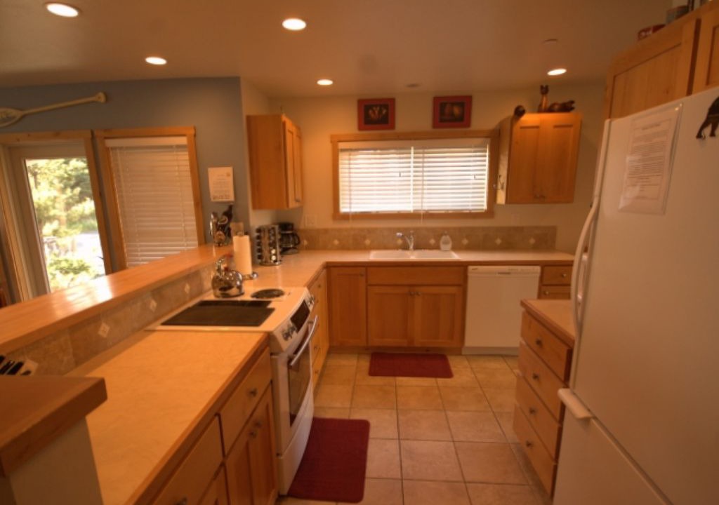 Photo of Kitchen in Shorepine Village
