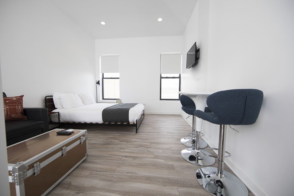 Photo of Livingroom in River West